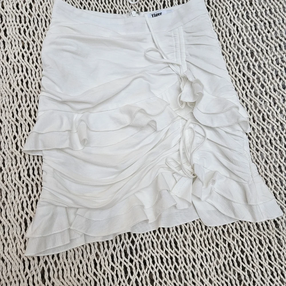 Two piece set - Picture 2 of 5